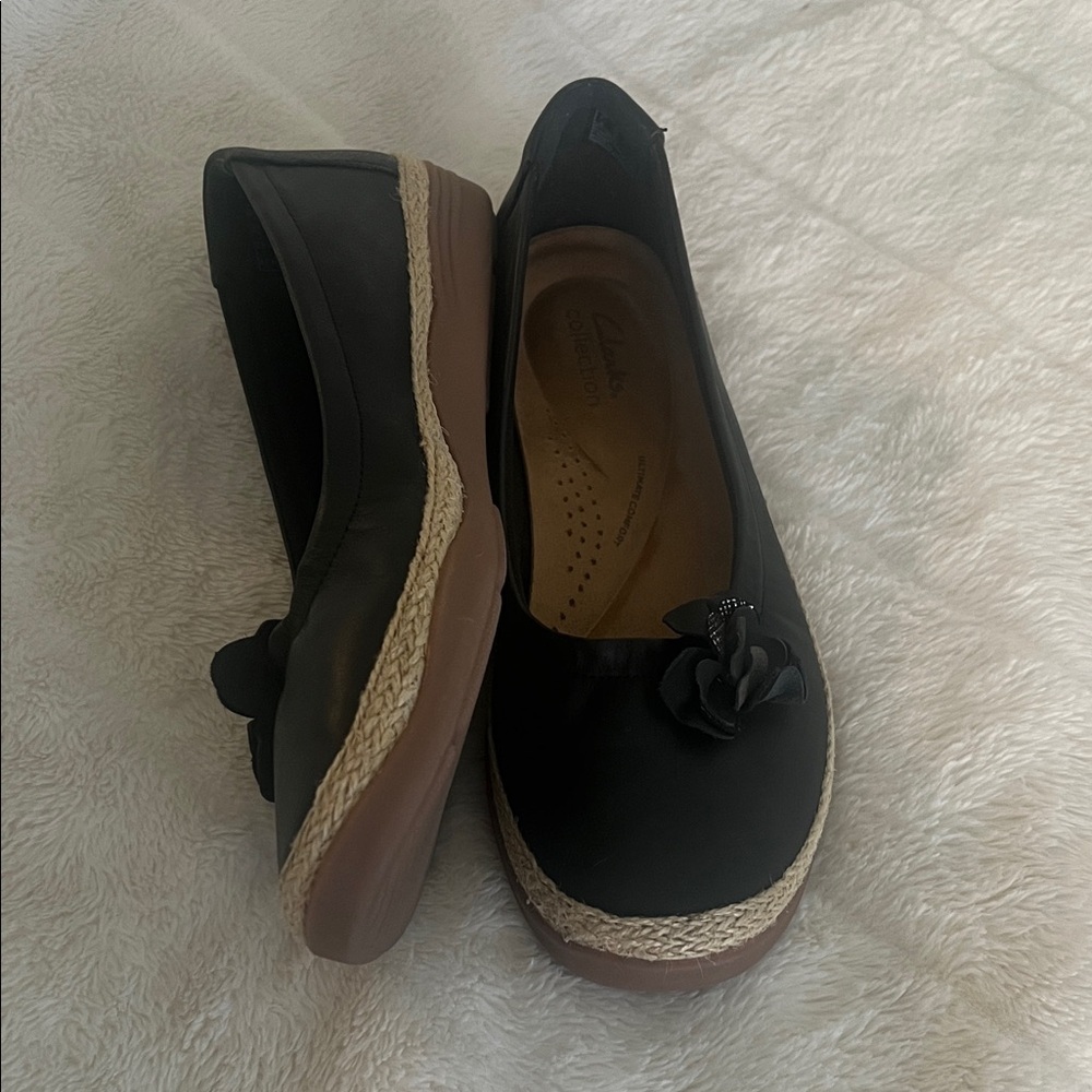 Clarks Black Flats with Floral Accent - Picture 2 of 10